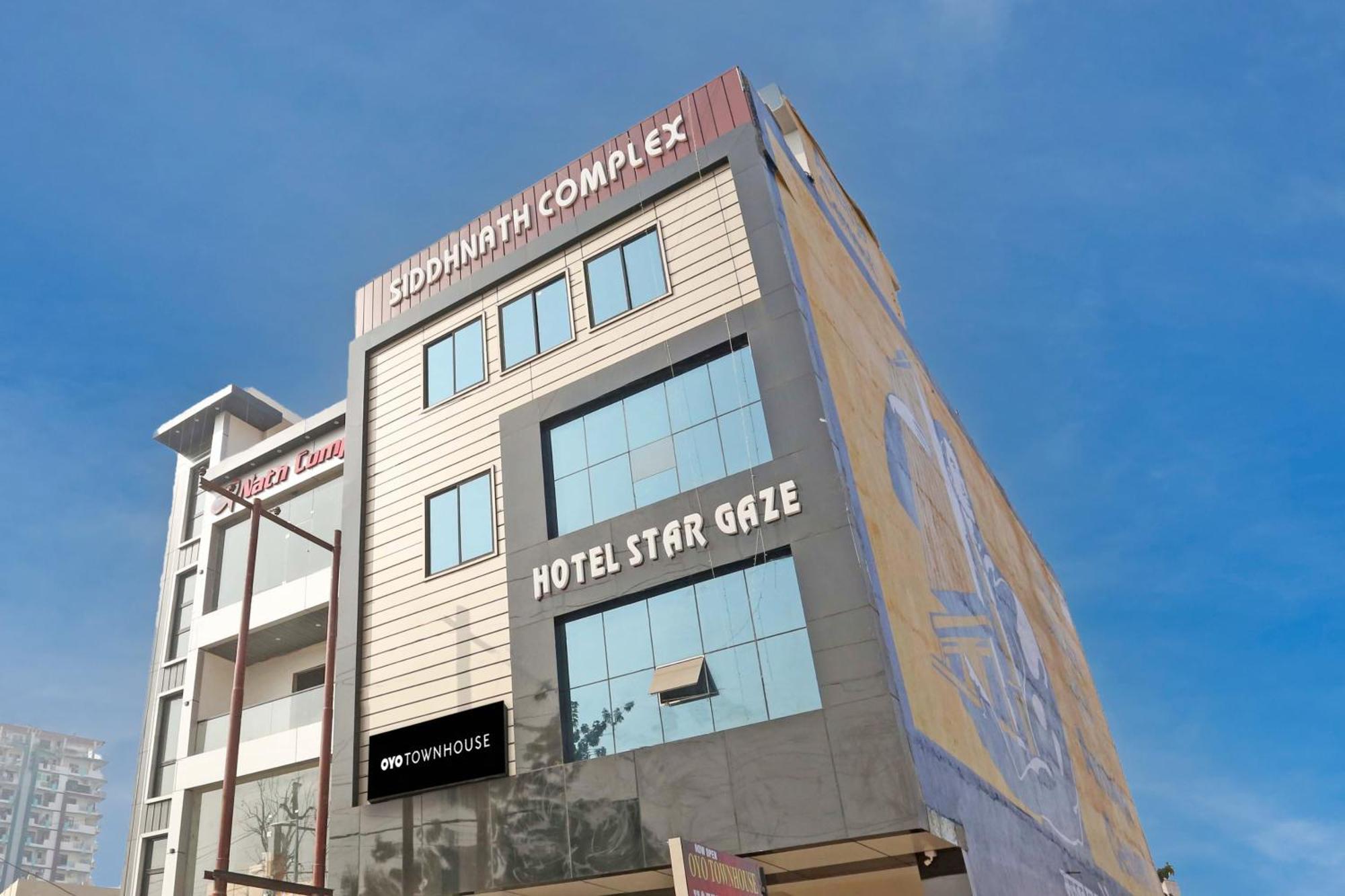 Hotel Collection O Stargaze à Kanpur Extérieur photo