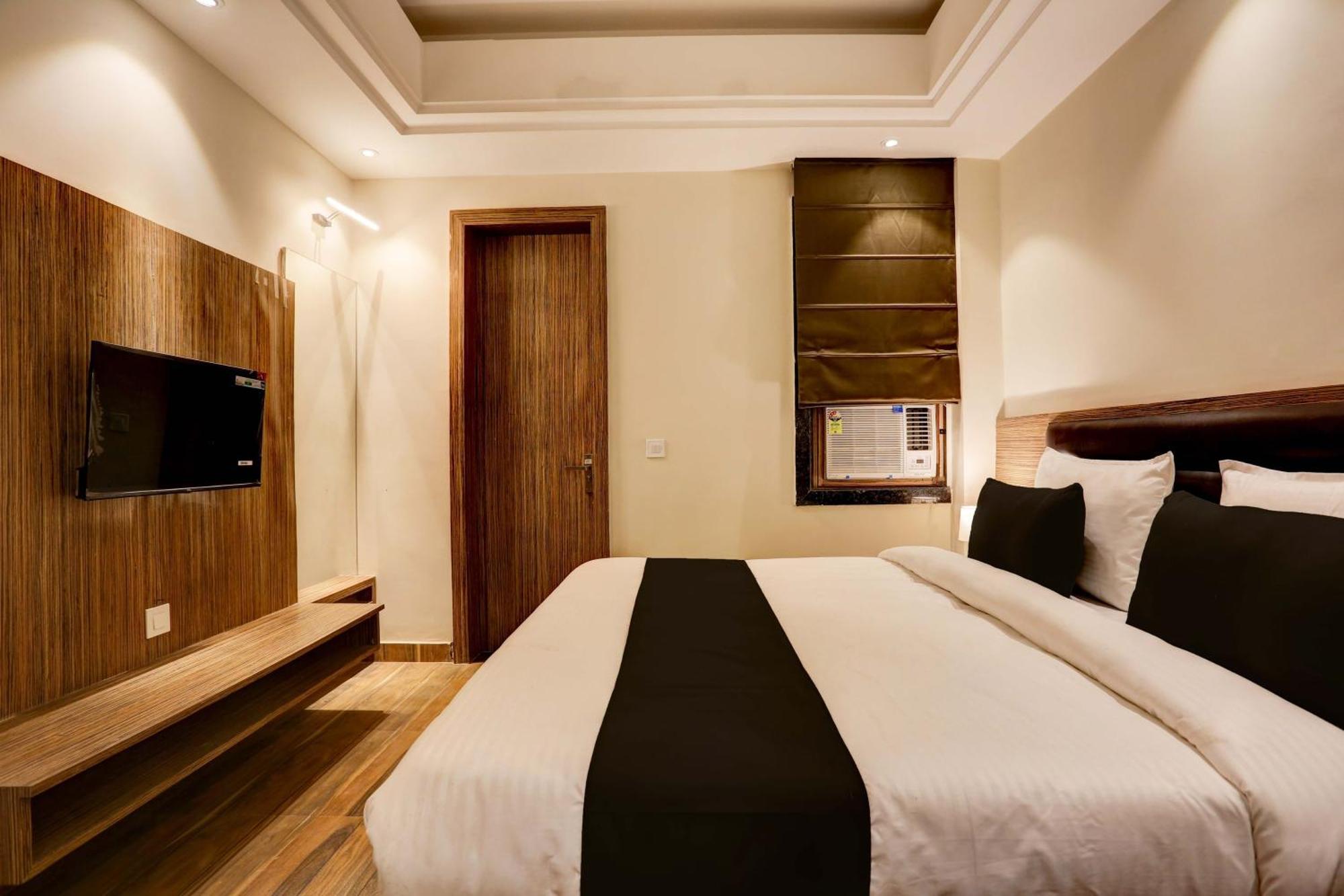 Hotel Collection O Stargaze à Kanpur Extérieur photo