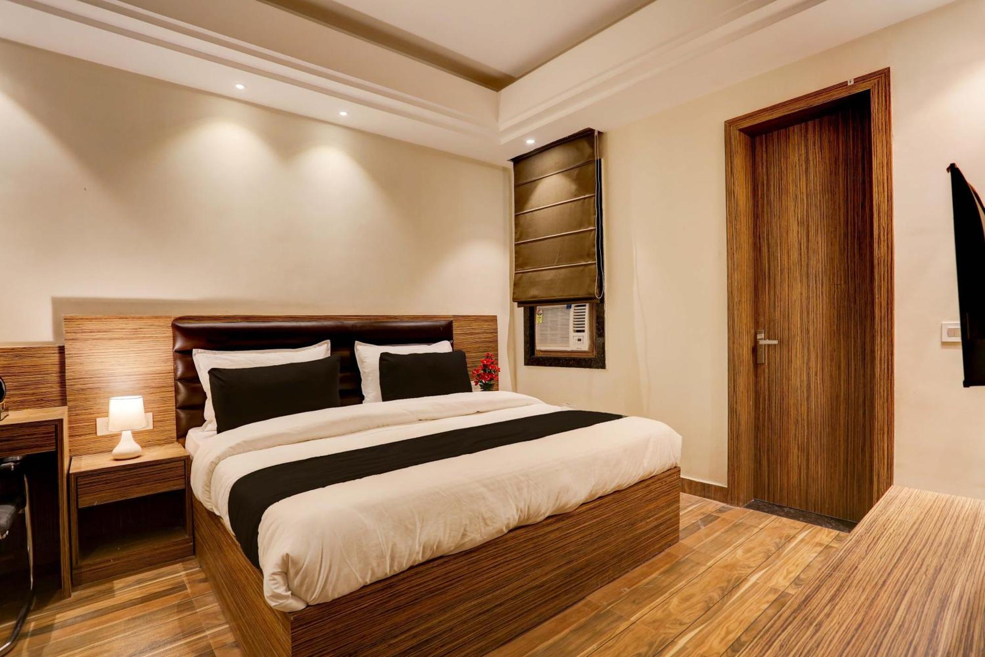 Hotel Collection O Stargaze à Kanpur Extérieur photo